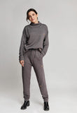 Conjunto Sueter y Pantalón jogger para mujer color gris chocolate